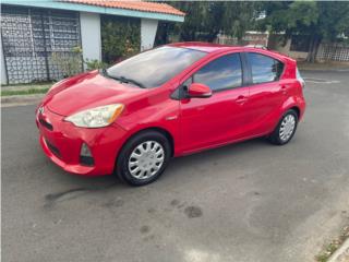 Toyota Puerto Rico TOYOTA PRIUS C CON 116 MIL MILLAS, FULL LABEL