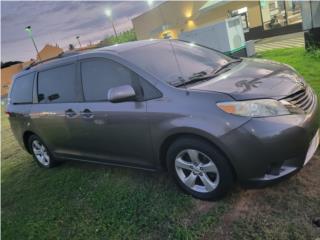 Toyota Puerto Rico Toyota sienna 2011 $12,800 