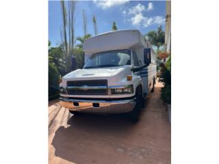 Chevrolet Puerto Rico Guagua Chevrolet de 20 pasajeros 