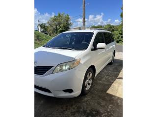 Toyota Puerto Rico Toyota Sienna2012 poco millaje97k