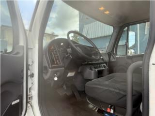 FreightLiner Puerto Rico Cami�n 24 pies seco