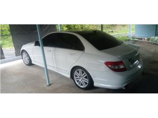 Mercedes Benz Puerto Rico Mercedes c300 de marquesina impecable.