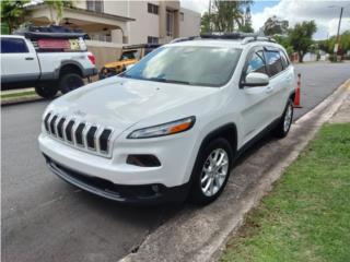 Jeep Puerto Rico Jeep Cherokee Latitud 2017 COMO NUEVA! 