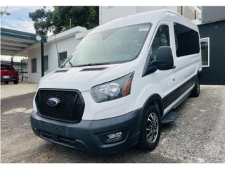 Ford Puerto Rico FORD TRANSIT 15 pasajeros SOLO 29mil millas 