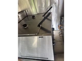Otros Puerto Rico Carret�n (food Truck) 