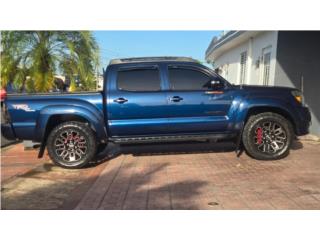 Toyota Puerto Rico Tacoma $17,500 4x4 124k millas 2007