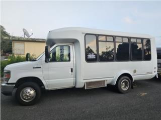 Ford Puerto Rico Ford E350 2014 Importada.  Corre bien!