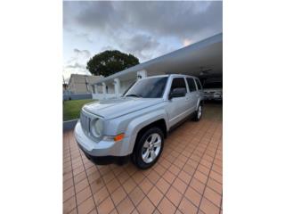 Jeep Puerto Rico Jeep Patriot 2013 cuatro puertas.