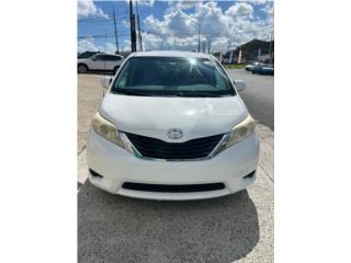 Toyota Puerto Rico Toyota Sienna LE 2013