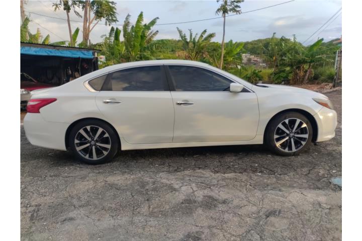 Nissan Altima del 2016