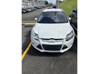 Ford Puerto Rico Ford Focus 2013- Para piezas o para arreglar.