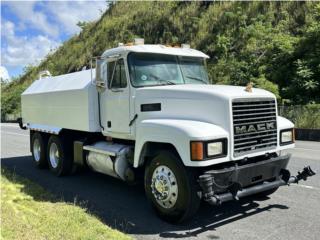 Equipo Construccion Puerto Rico MACK - Camion Tanque Agua 