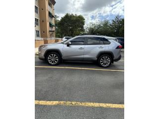 Toyota RAV4 XLE Premium 2021