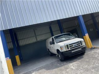 Ford Puerto Rico Van E250 del 2008, corre excelente.