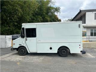 Otros Puerto Rico 2002 Freigtliner Chasis M Line Walk $11,995.0