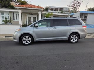 Toyota Puerto Rico Toyota Sienna LE 2011