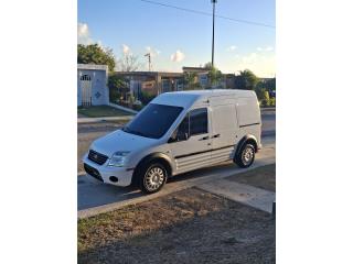 Ford Puerto Rico Mini van