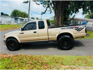 Toyota Puerto Rico Toyota tacoma 2002 SR5 full label 