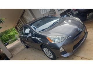 Toyota Puerto Rico Prius C 2013 bella