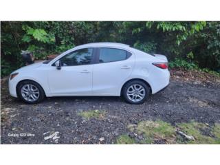 Toyota Puerto Rico Yaris Sedan 4 puertas 2016