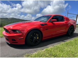 Ford Puerto Rico Mustang GT 2013