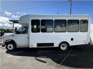 Ford Puerto Rico 2019 E-350 12 PASAJEROS  $48,995