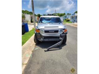 Toyota Puerto Rico FJ Cruiser 4x4 chocada