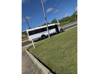 Escolar, FreightLiner Puerto Rico