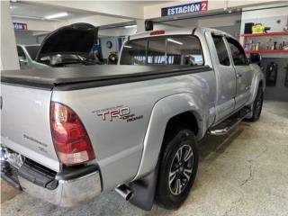 Toyota Puerto Rico Toyota Tacoma 2006 Cabina 1/2 $13,500 poco mi