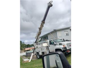 CAMION BARRENA PARA POSTES DE LUZ, Equipo Construccion Puerto Rico