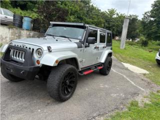 Jeep Puerto Rico Jeep Shara Ao 2010  excelentes condiciones 