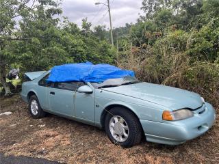 Ford Thunderbird 1995 chocado