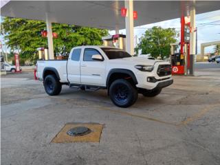 Toyota Puerto Rico Tacoma 2016, 2.7 4cil, 2x4 184k millas