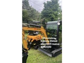 Kubota 30, Equipo Construccion Puerto Rico
