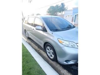 Toyota Puerto Rico Toyota Sienna 2012 con 134millas $8,000 