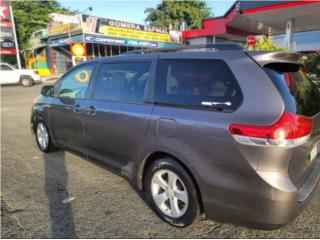 Toyota Puerto Rico Toyota Sienna 2013 en excelentes condiciones