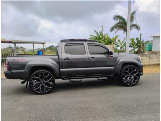 Toyota Puerto Rico Toyota Tacoma 2012 inmaculada.  Como nueva