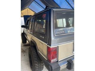 Jeep Puerto Rico Cherokee 4x4