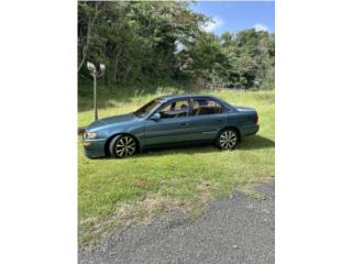 Toyota Puerto Rico Sv esta como en la foto motor y transmisi�n b