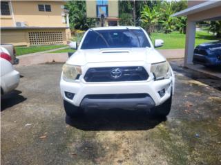 Toyota Puerto Rico Toyota Takoma 2014, doble cabina.