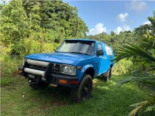 Toyota Puerto Rico 4x4 1982 Toyota Trecker. 22R Pega al frente y