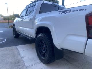 Toyota Puerto Rico Toyota Tacoma 2019 TRD sport , toda original