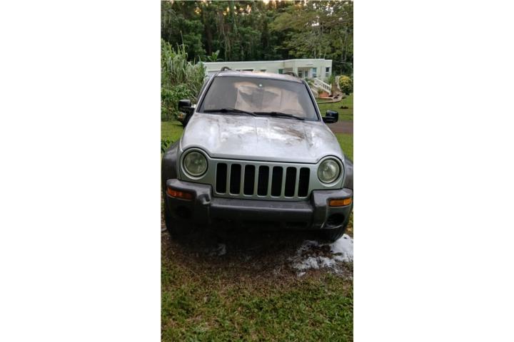 Jeep Liberty 2002, 3.7L, Automatico