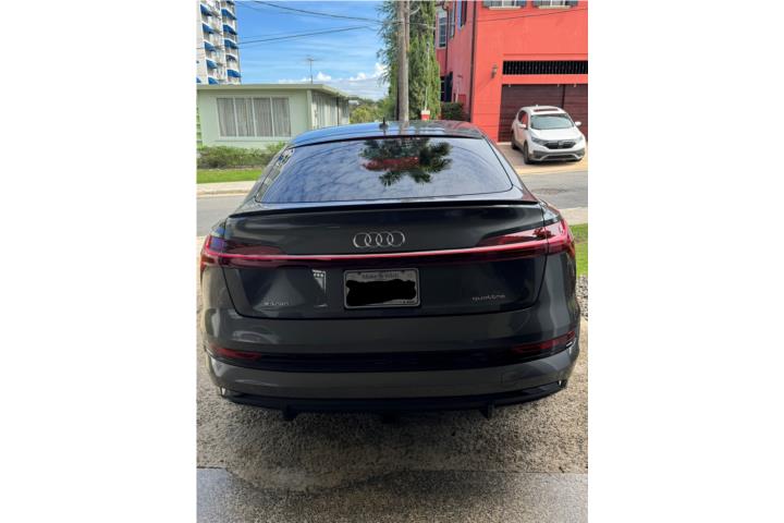 Audi Audi e-tron Quattro SUV del 2021
