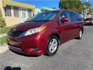 Toyota Puerto Rico Totoya Sienna 2011 (cvd por falta de uso)