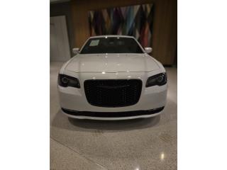 Chrysler Puerto Rico Chrysler 300 2021 Nuevo comodo y elegante!