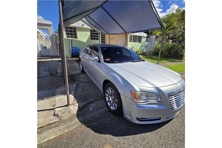 2013 Chrysler 300