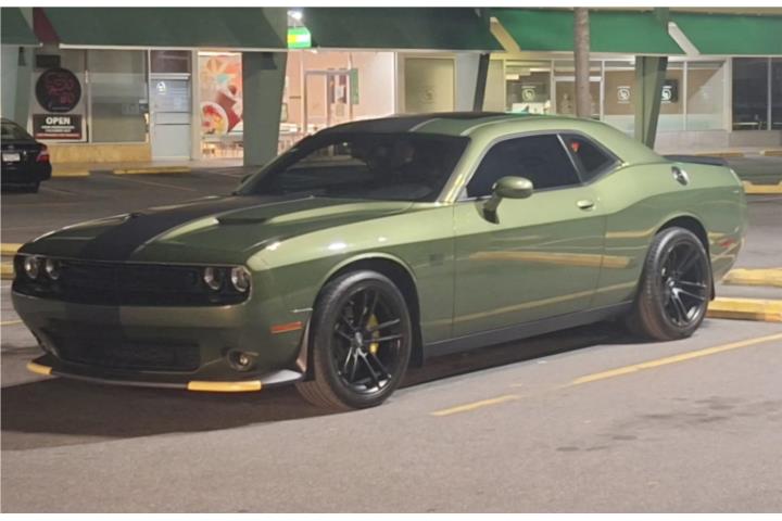 2021 Dodge Challenger SXT Plus