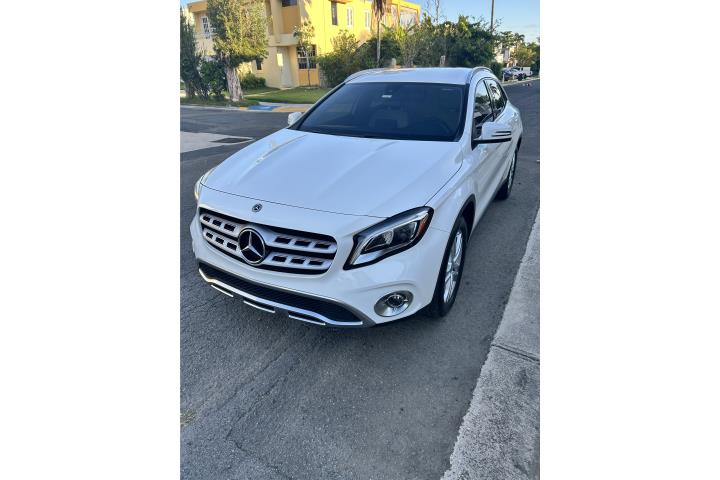 Mercedes Benz GLA del 2020