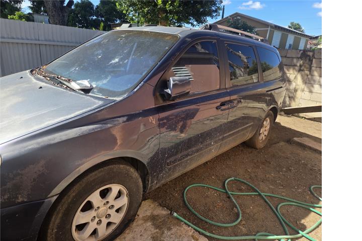 Kia Sedona for Parts